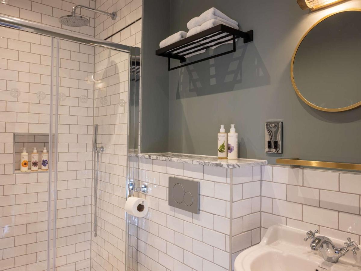 Spread Eagle Hotel London Bagian luar foto